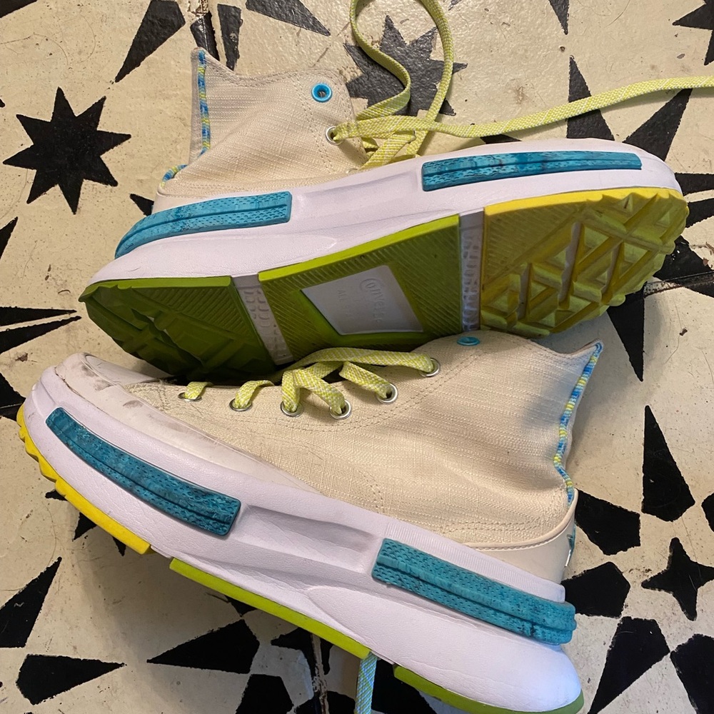 Really Cool Comfortable Converse Platform Hi-Tops… - image 7